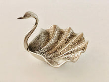 Load image into Gallery viewer, Mini Swan Bowl
